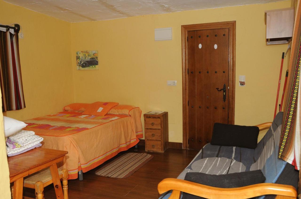 Camping Sierra De Las Nieves Yunquera Buitenkant foto